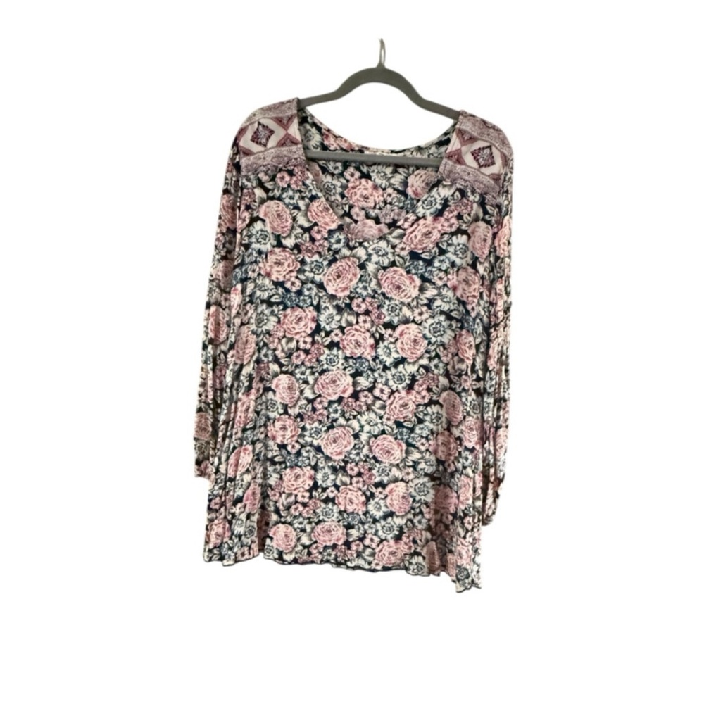 Billabong Black and Pink Floral Blouse - Picture 2 of 9